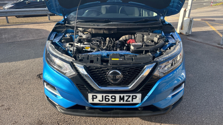Nissan Qashqai 1.3 DiG-T 160 N-Connecta 5dr DCT Petrol Hatchback